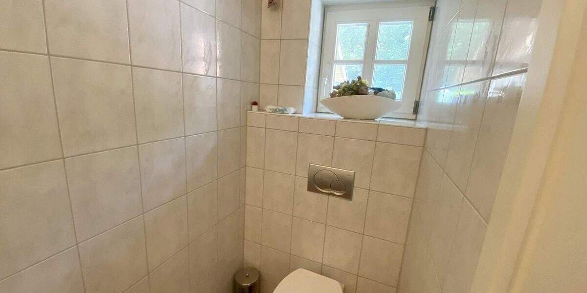 Idyllisches Fachwerkhaus mit Einliegerwohnung & Garten in Sennestadt 5 zimmer