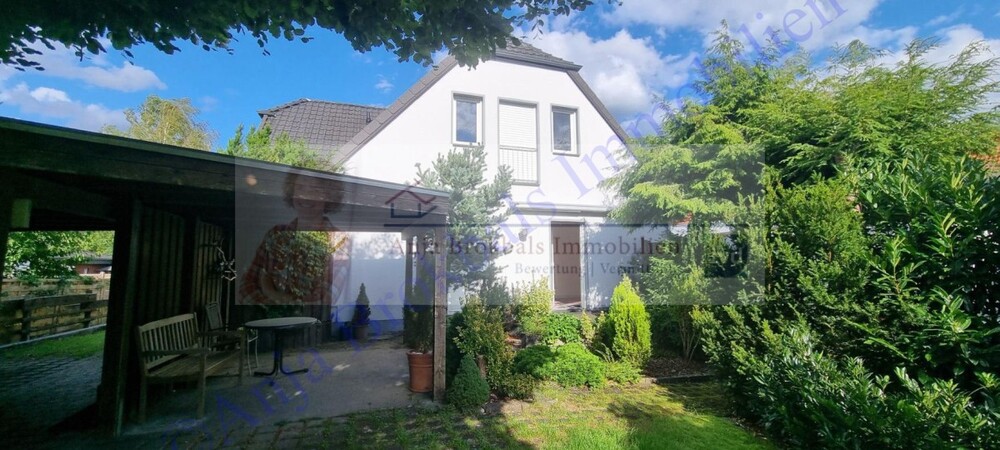 2-Familienhaus in Isselhorst: EG barrierefrei, 170 m², 2 Carports, toller Garten, 2 Eingänge - provisionsfrei für Käufer - Einfamilienhaus Gütersloh Isselhorst | Angebot:21839386