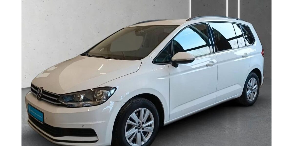 VW Touran 28.911 km 23.799 &euro; Detmold 32758