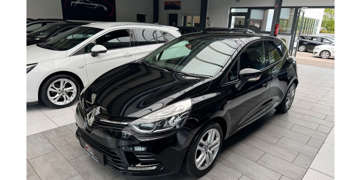Renault Clio 107.000 km 6.900 &euro; Detmold 32758