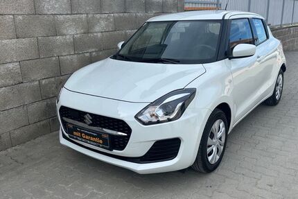 Suzuki Swift 34.622 km 13.999 &euro; Detmold 32760