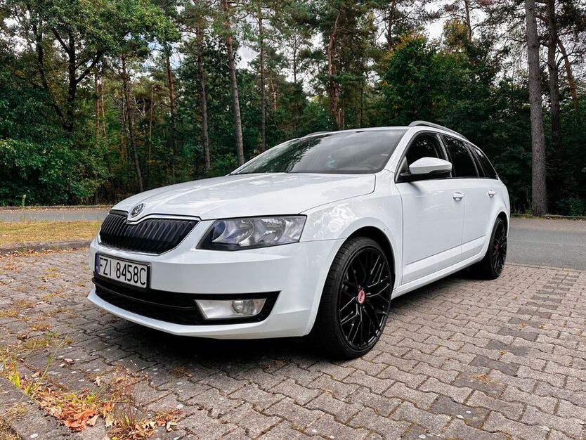 Skoda Octavia 288.000 km 8.200 € Öerlinghausen 33813