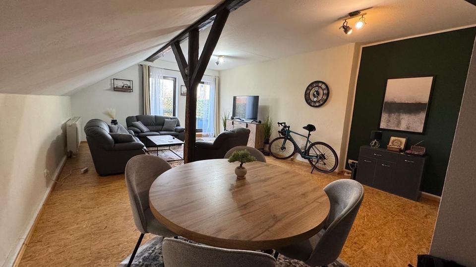 Dachgeschoßwohnung Bünde - 3 Zimmer, 122 m&sup2;, 850&euro; | Angebot:26603567