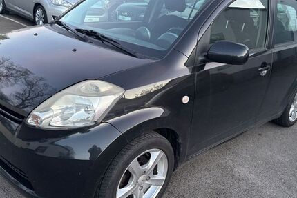 Daihatsu Sirion 142.900 km 799 &euro; Detmold 32758
