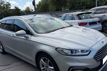 Ford Mondeo 178.000 km 9.999 &euro; Detmold 32758