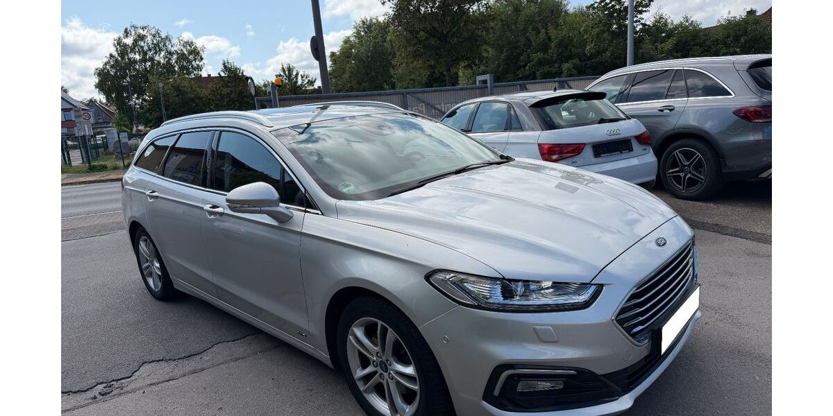 Ford Mondeo 178.000 km 9.999 &euro; Detmold 32758