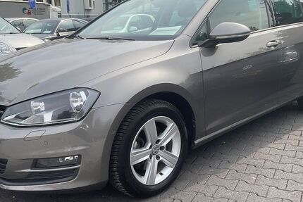 VW Golf 87.000 km 9.990 &euro; Bielefeld 33649