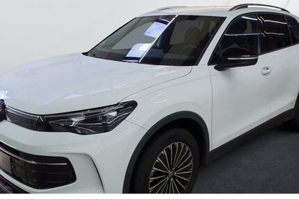 VW Tiguan 25.718 km 32.890 &euro; Bielefeld 33689