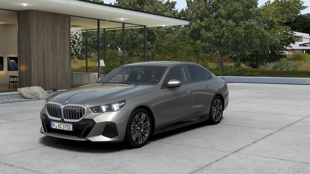 BMW i5 23.034 km 65.508 &euro; Versmold 33775