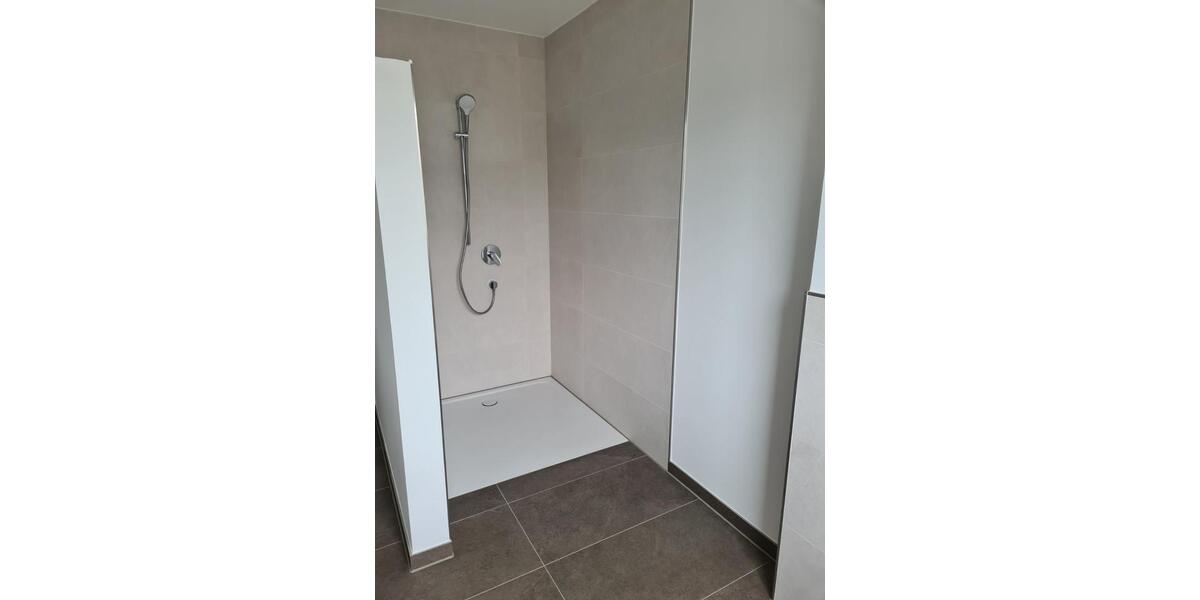 Erdgeschoßwohnung Detmold Hiddesen - 3 Zimmer, 96 m&sup2;, 1.100&euro; | Angebot:25781078