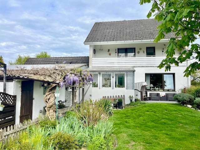 Haus zum Kaufen in Marienfeld 415.000 € 144.69 m² 7 zimmer