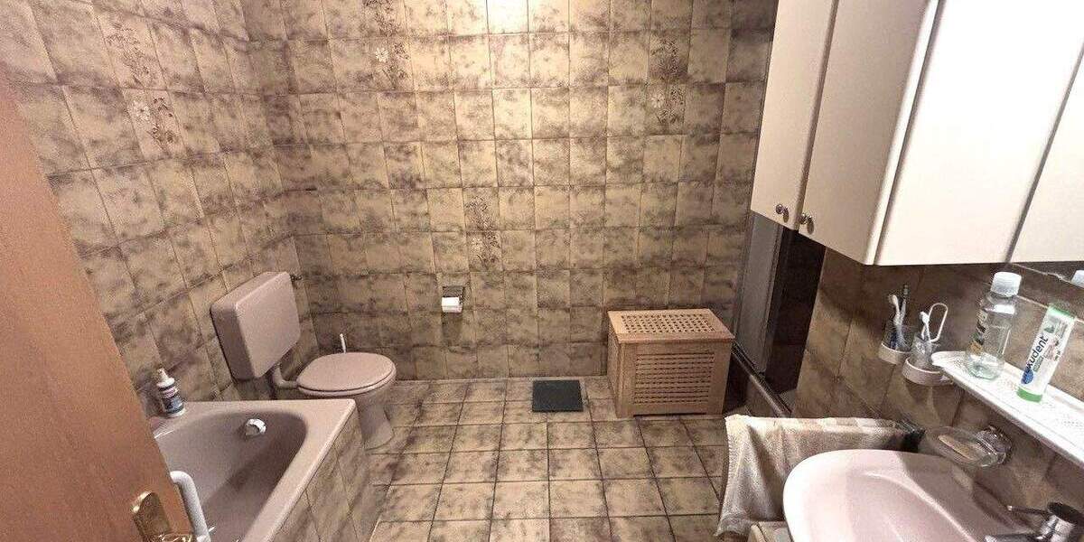 Reihenmittelhaus Bünde - 6 Zimmer, 129 m&sup2;, 279.000&euro; | Angebot:25777783