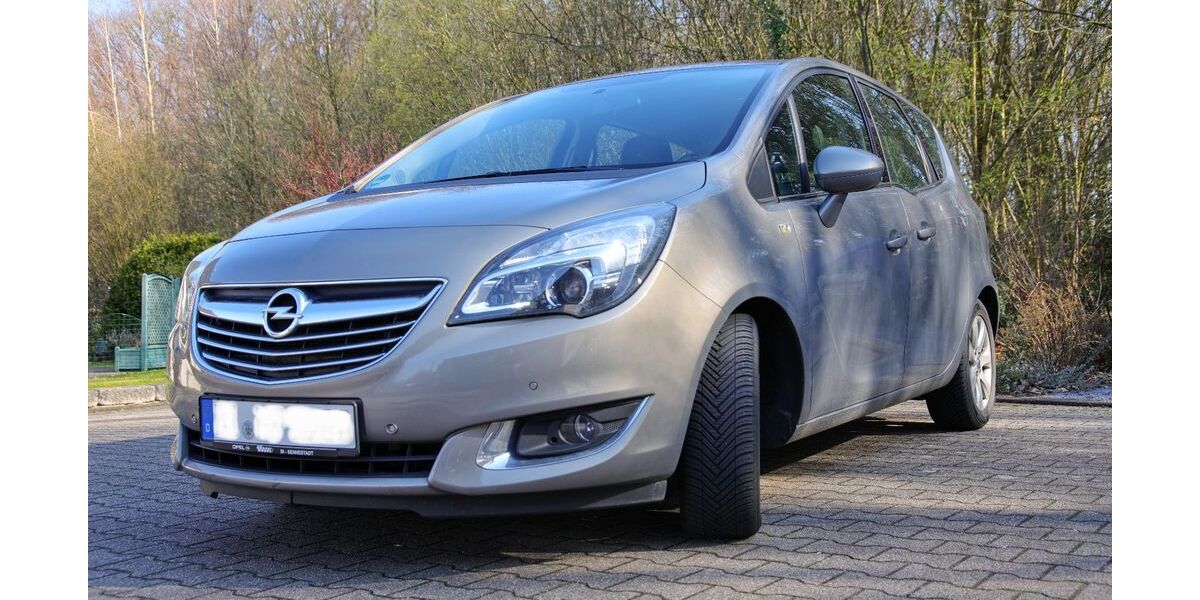 Opel Meriva 83.500 km 8.999 &euro; Steinhagen 33803