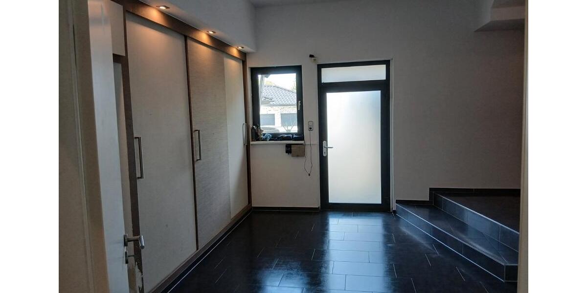 Einfamilienhaus Löhne - 7 Zimmer, 265 m&sup2;, 489.000&euro; | Angebot:27006904