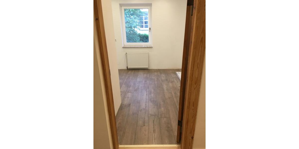 Hochparterre Bielefeld Brackwede - 3 Zimmer, 82 m&sup2;, 700&euro; | Angebot:25541224