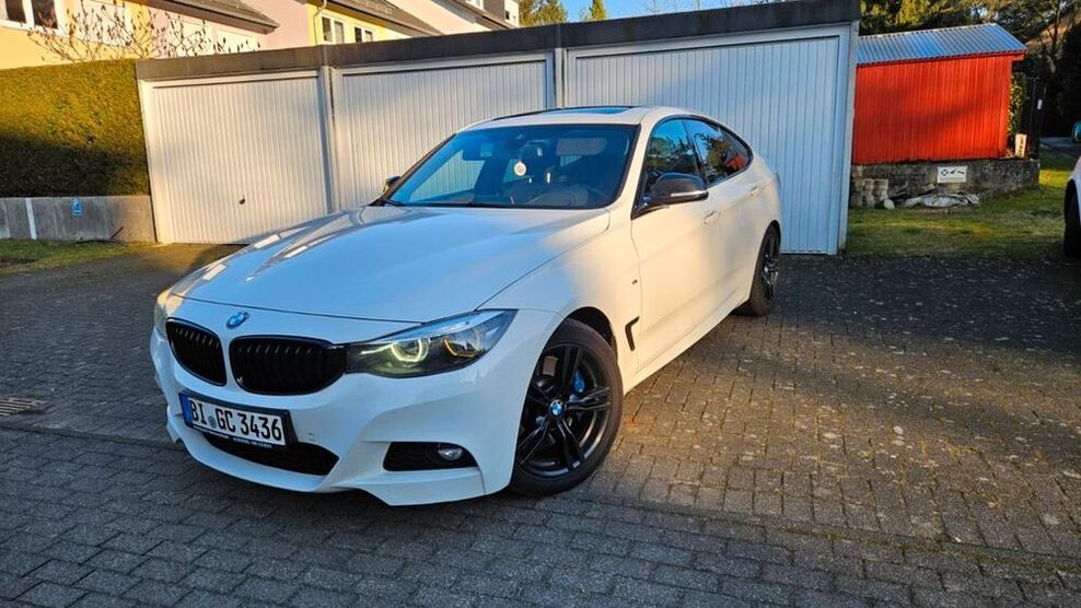 330 Gran Turismo