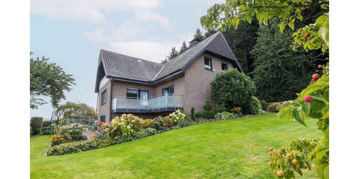 Großzügiges Einfamilienhaus trifft auf ruhige Waldrandlage in Hilter 5 zimmer