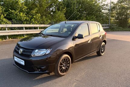 Dacia Sandero 120.000 km 4.190 &euro; Herford 32052