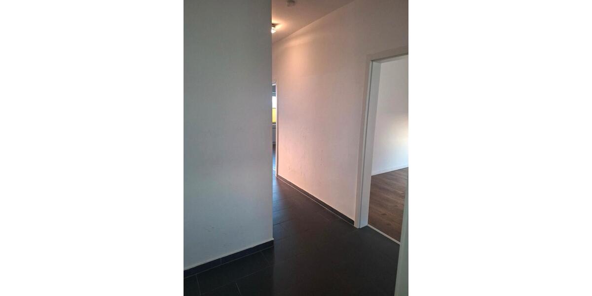 Erdgeschoßwohnung Hiddenhausen - 3 Zimmer, 83 m&sup2;, 750&euro; | Angebot:26414776