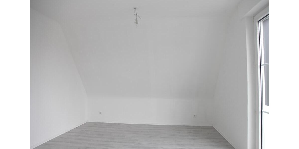 Dachgeschoßwohnung Bielefeld Brackwede - 3 Zimmer, 85 m&sup2;, 800&euro; | Angebot:25417259