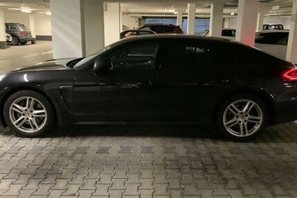 Porsche Panamera 50.030 km 39.970 &euro; Bielefeld 33699