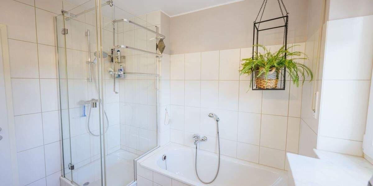 Raumwunder mit über 140m² Fläche! Junges Reihenmittelhaus mit guter Energieeffizienz 5 zimmer