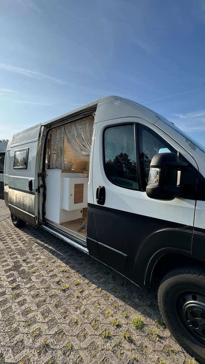 Peugeot Boxer 399.999 km 18.900 € Harsewinkel 33428