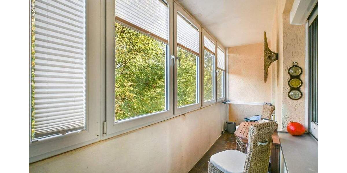 Zeitlos wohnen, zukunftssicher investieren - sehr gepflegte 4-Zimmer-Wohnung mit modernem Komfort 4 zimmer