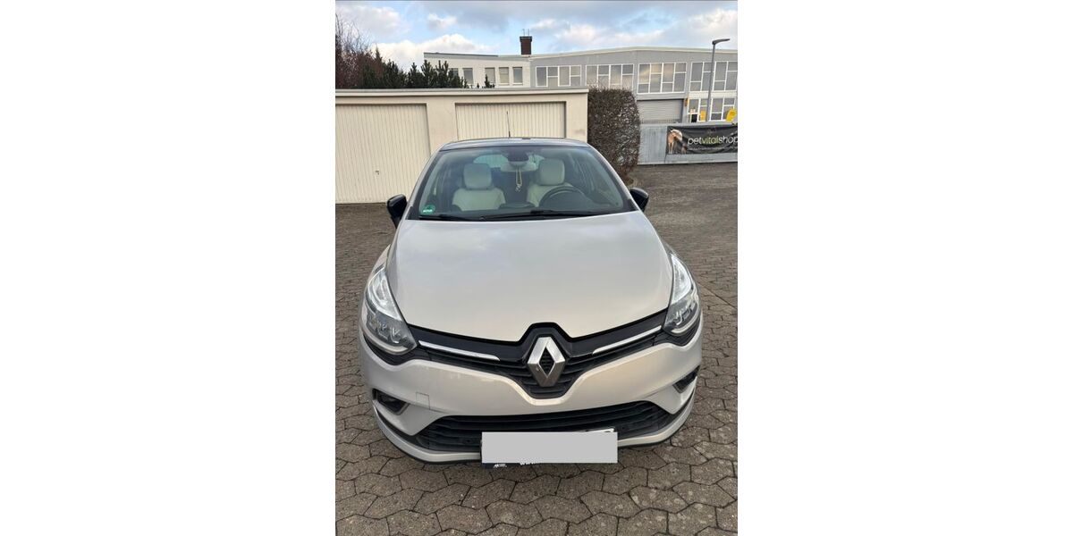 Renault Clio 126.310 km 9.999 &euro; Bünde 32257