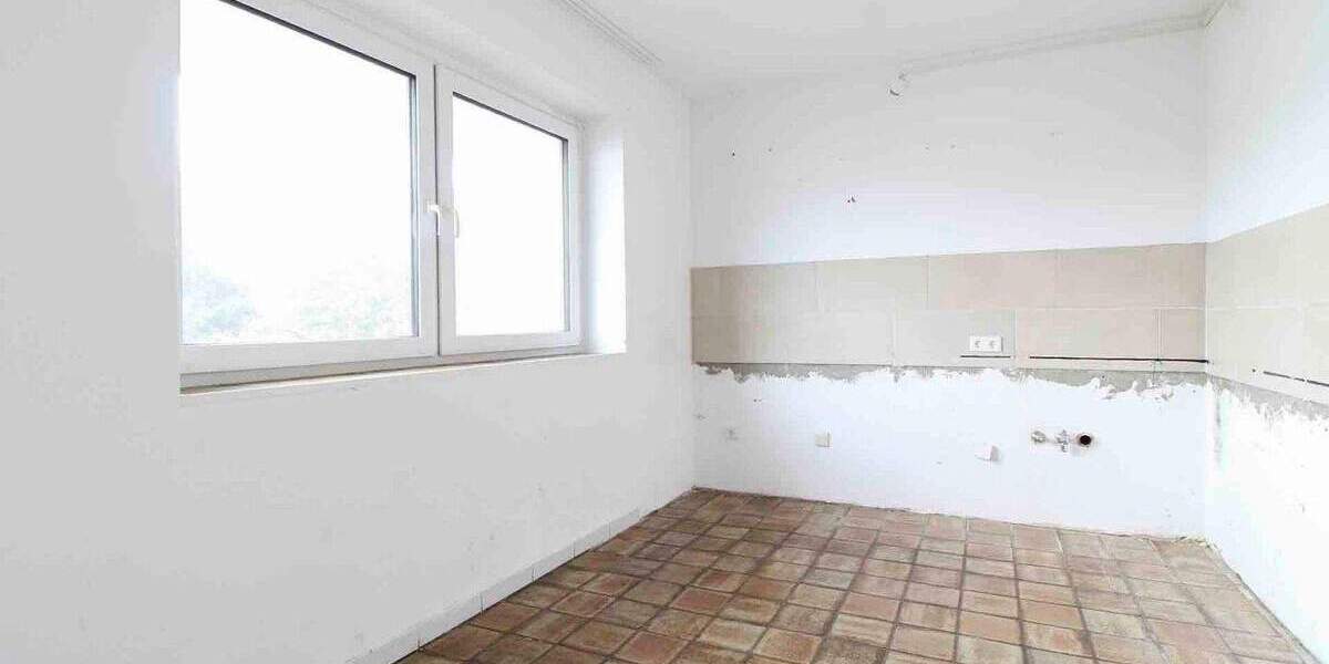 Zentral gelegen: 4,5-Zimmer-Wohnung mit Balkon, Stellplatz & Fußbodenheizung - provisionsfrei 4 zimmer