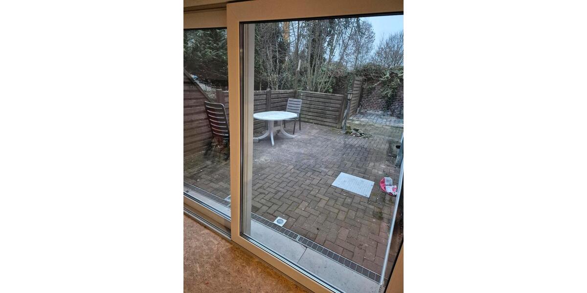 Großzügige Altbauwohnung mit Garten – sofort verfügbar 5 zimmer