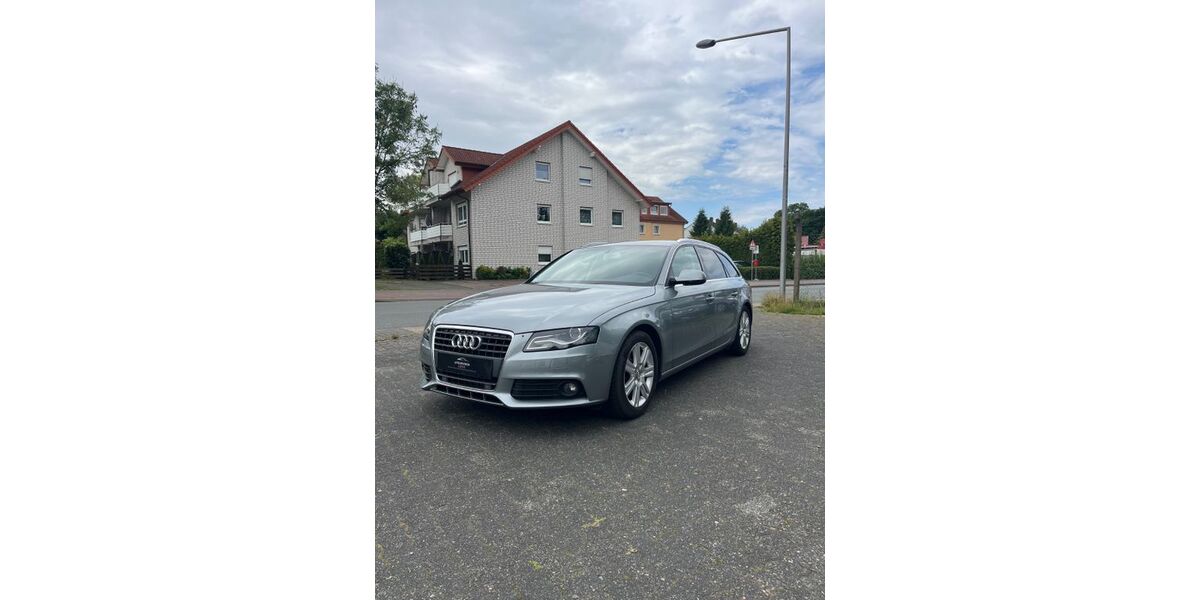 Audi A4 123.000 km 9.890 &euro; Detmold 32760
