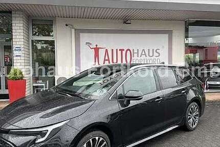 Toyota Corolla 7.900 km 31.980 € Bielefeld 33689