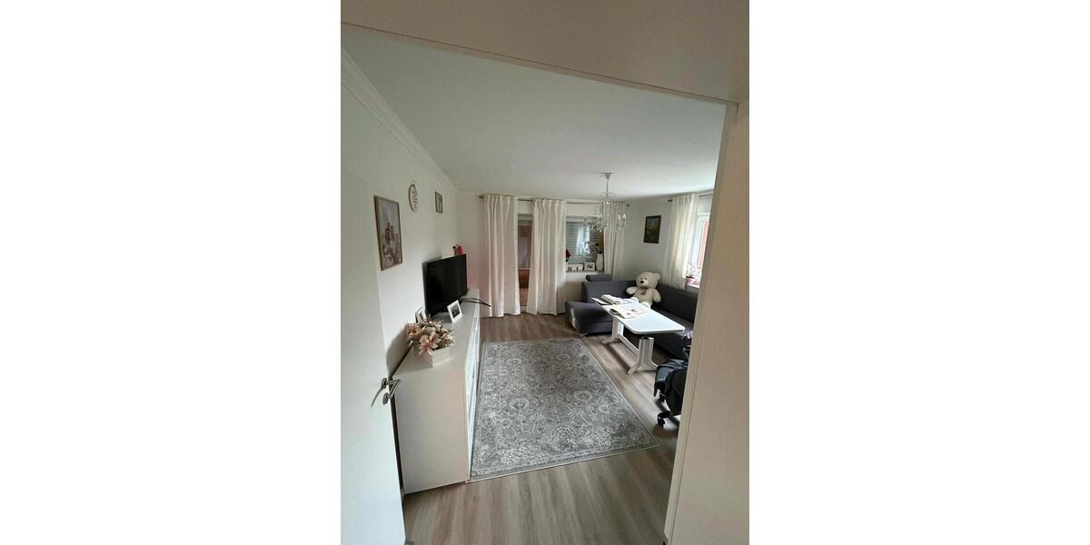 Haus mit Einliegerwohnung und Doppelgarage 8 zimmer