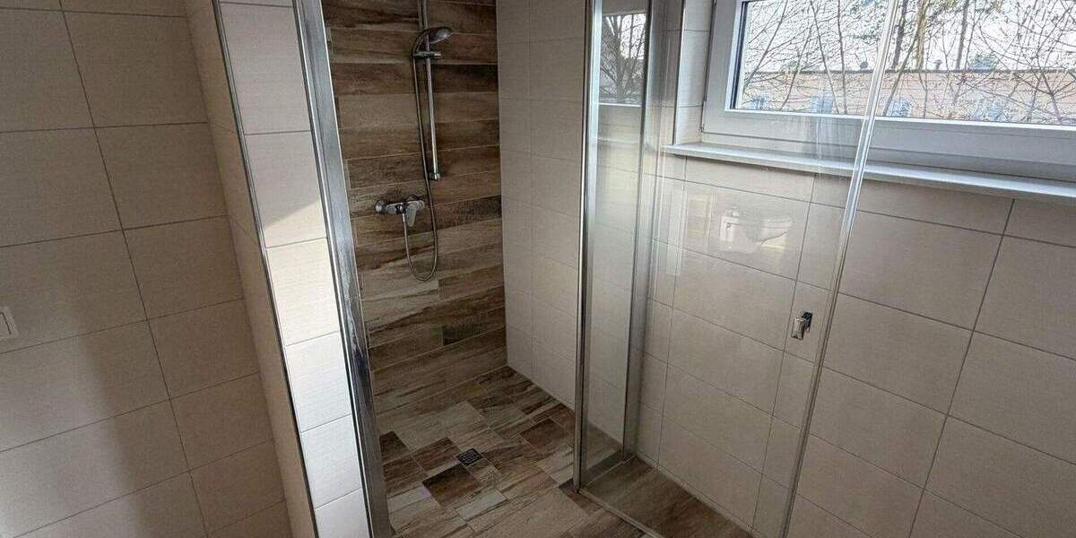 Etagenwohnung Bielefeld / Senne Senne - 3 Zimmer, 107 m&sup2;, 1.100&euro; | Angebot:26161161
