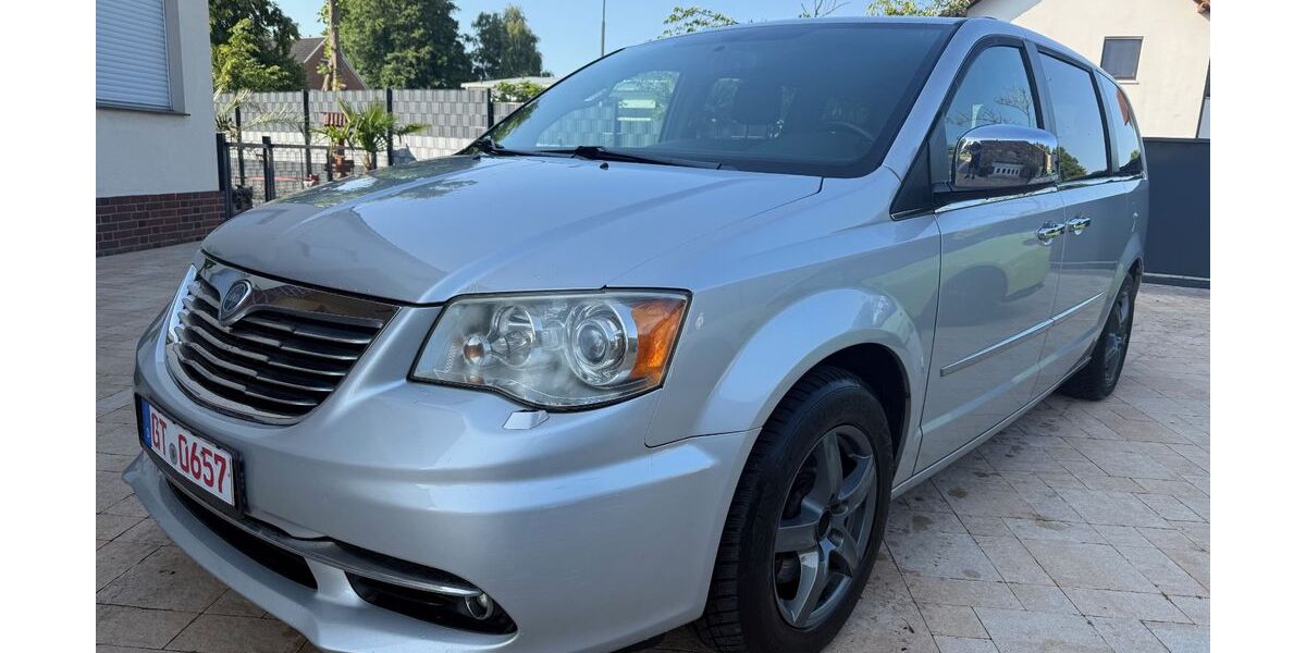 Lancia Voyager 206.937 km 4.999 &euro; Versmold 33775