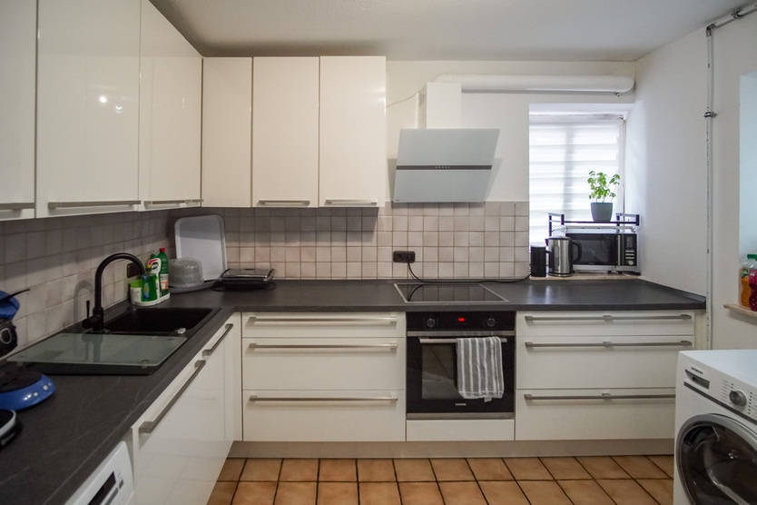 Top-Investment in Citylage – MFH mit Gewerbe in Massivbauweise mit attraktiver Fachwerkverblendung zimmer