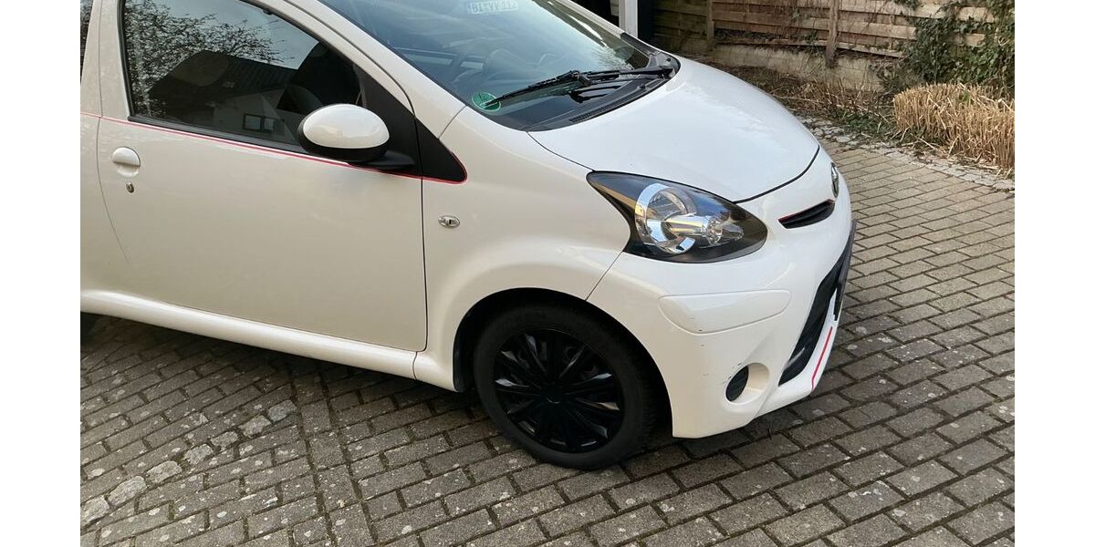 Toyota Aygo (X) 138.290 km 4.490 &euro; Bielefeld 33729