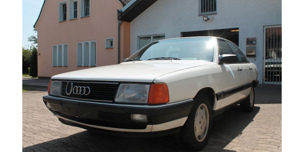 Audi 100 174.900 km 4.450 &euro; Augustdorf 32832