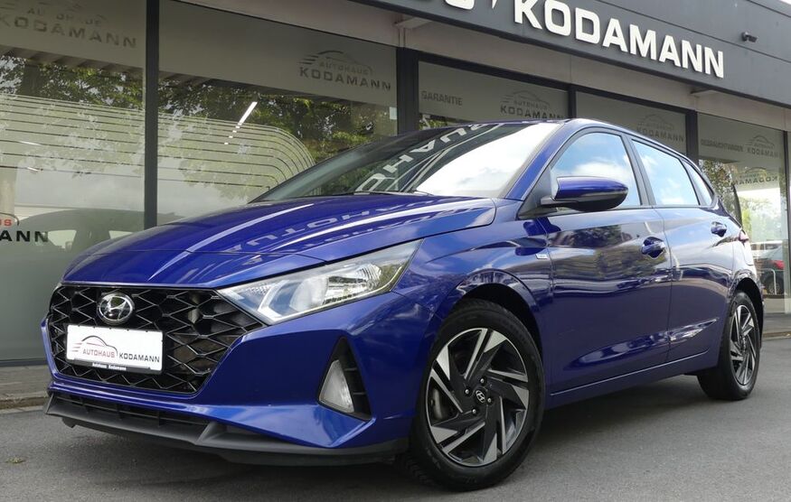 i20