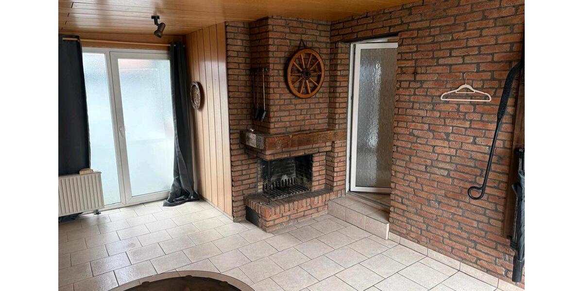 Provisionsfreies Einfamilienhaus mit großem Stahlgebäude Garten 7 zimmer