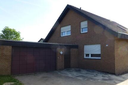 1 Fam. Haus ca. 140qm Wohnfläche zu vermieten 5 zimmer