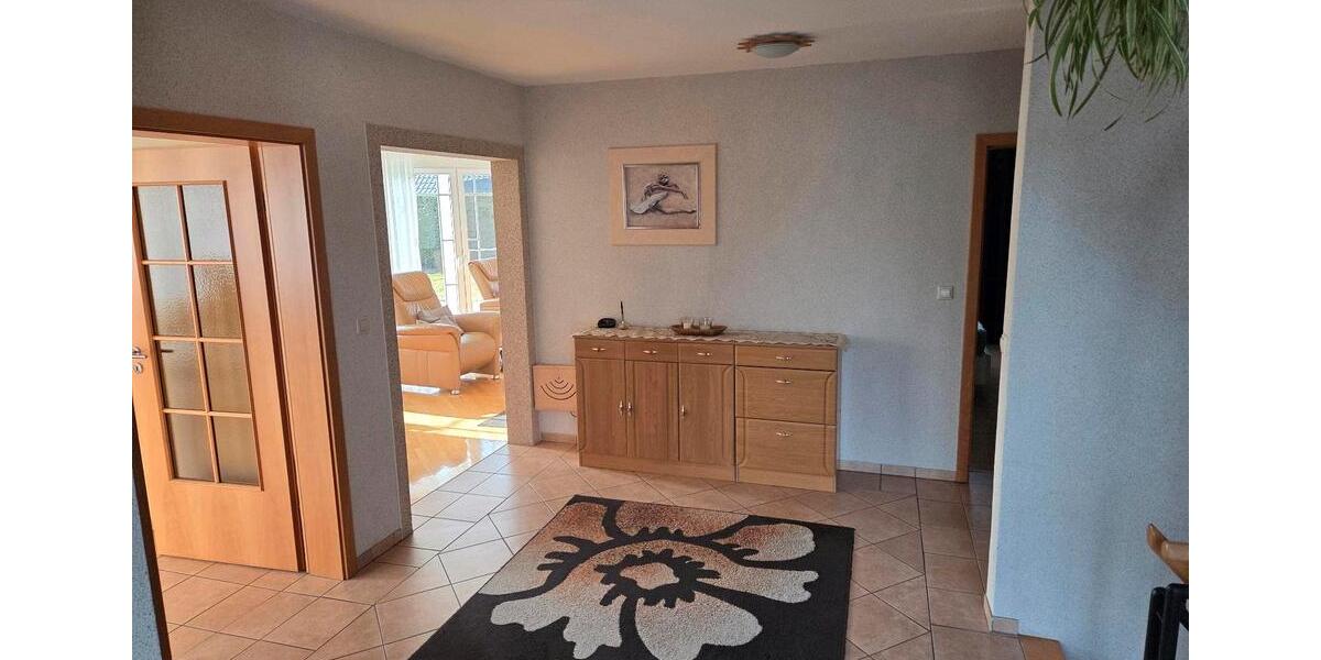 Einfamilienhaus Versmold - 7 Zimmer, 197 m&sup2;, 500.000&euro; | Angebot:25635840