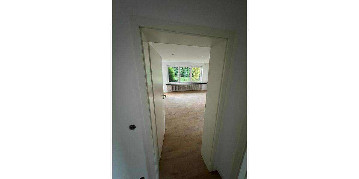 Erdgeschoßwohnung Bielefeld Heepen - 4 Zimmer, 95 m&sup2;, 1.400&euro; | Angebot:26393538