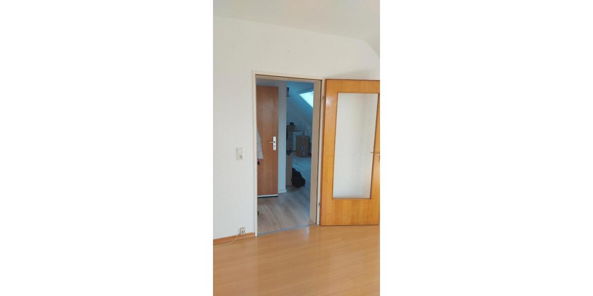 Dachgeschoßwohnung Gütersloh Kattenstroth - 2.5 Zimmer, 70 m&sup2;, 560&euro; | Angebot:26123590