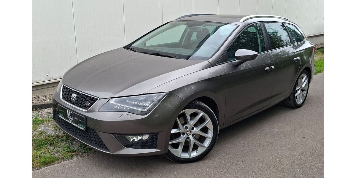 Seat Leon 87.400 km 14.399 &euro; Detmold 32758