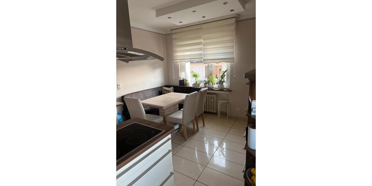 Etagenwohnung Bielefeld Brackwede - 4 Zimmer, 100 m&sup2;, 1.300&euro; | Angebot:25793323