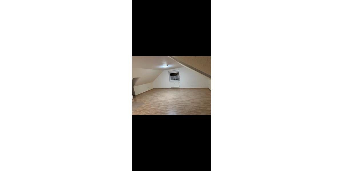 Dachgeschoßwohnung Bielefeld Schildesche - 2 Zimmer, 35 m&sup2;, 450&euro; | Angebot:25766922