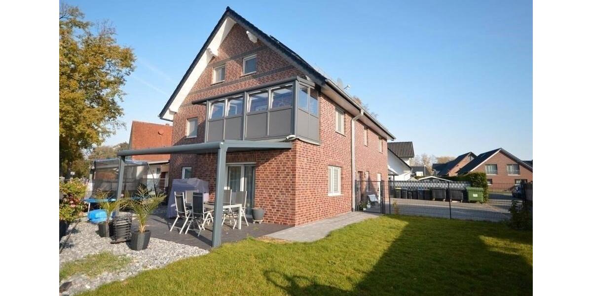 Einfamilienhaus Halle - 12 Zimmer, 208 m&sup2;, 1.950&euro; | Angebot:26434500