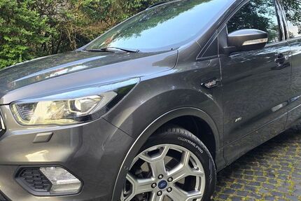 Ford Kuga 118.000 km 12.690 &euro; Borgholzhausen 33829
